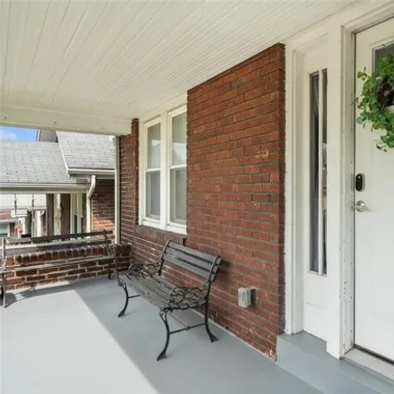 Image 3 - 2374 Sulphur Avenue, Clifton Heights, St. Louis, MO 63139, USA - House for sale