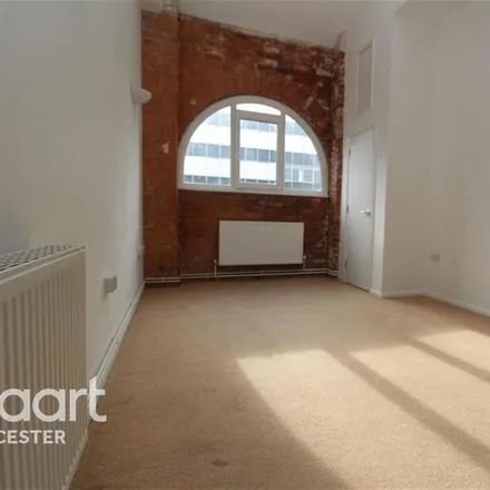 Image 4 - Rutland Centre, 16 Yeoman Street, Leicester, LE1 1UT, United Kingdom - Apartment for rent
