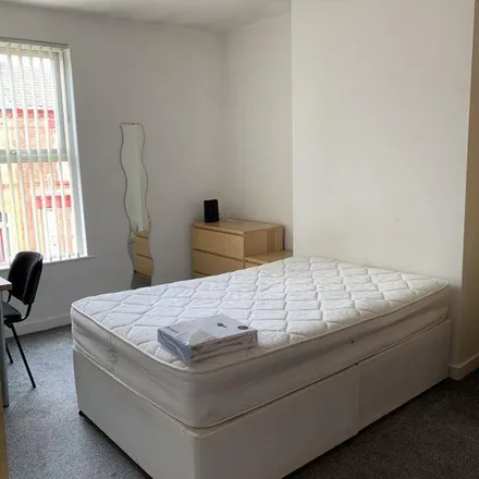 Image 2 - Allerton Road, Liverpool, L18 2JN, United Kingdom - Apartment for rent