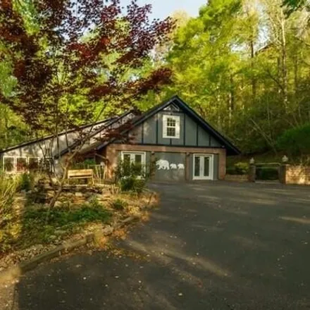 Buy this 8 bed house on unnamed road in Gatlinburg, TN 37738