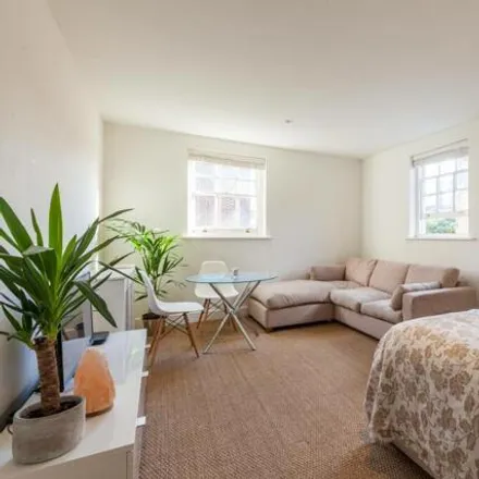 Buy this studio apartment on Sweet Tea House in 264 Globe Road, London