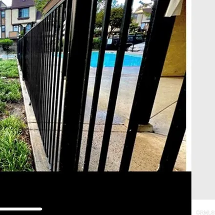 Image 6 - Foothill Freeway, Los Angeles, CA 91352, USA - Townhouse for sale