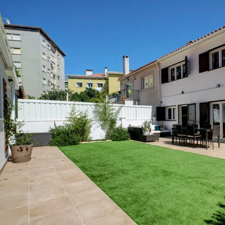 Rent this 4 bed townhouse on Rua Artur de Paiva in 1170-284 Lisbon, Portugal