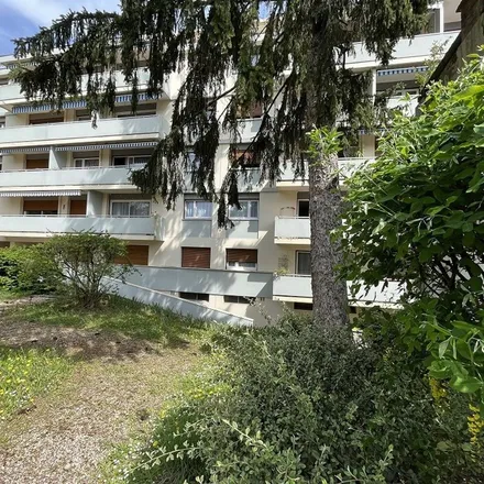 Image 2 - 5 Place de la République, 21000 Dijon, France - Apartment for rent