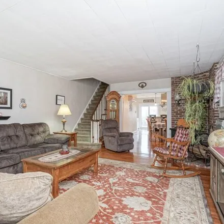 Image 3 - 3213 Fuller Street, Philadelphia, PA 19136, USA - House for sale