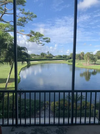 Buy this 2 bed condo on 800 Greensward Court in Sherwood Park, Delray Beach
