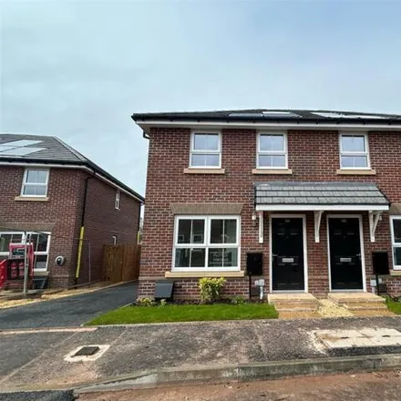 Buy this 2 bed duplex on A40 in Ross-on-Wye, HR9 7NP