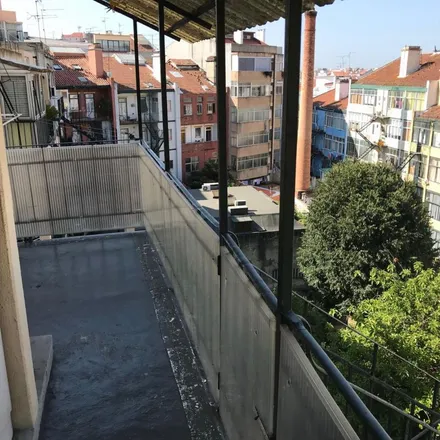 Rent this 8 bed apartment on Rua Carvalho Araújo 99 in 1900-140 Lisbon, Portugal