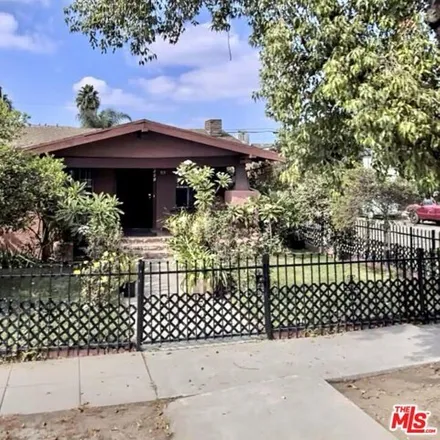 Buy this 3 bed house on 1912 West 35th Street in Los Angeles, CA 90018