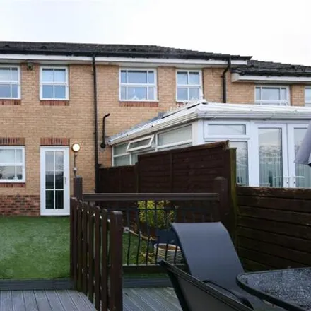 Image 9 - Stead Hill Way, Thackley, Wrose, BD10 8WE, United Kingdom - Townhouse for sale