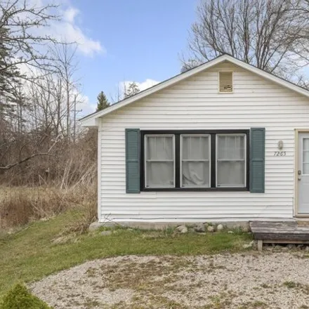 Image 1 - 7259 Cedar Road, Great Lakes Beach, Worth Township, MI 48450, USA - House for sale