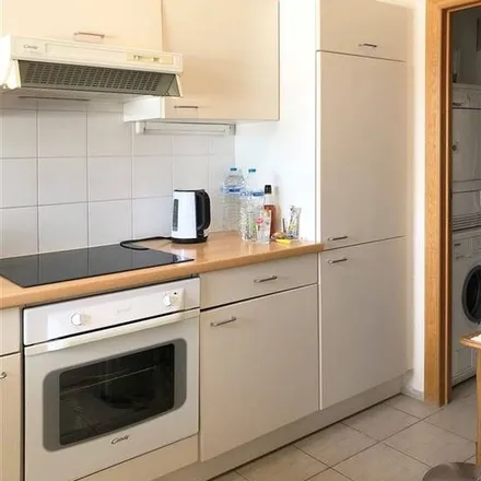 Rent this 1 bed apartment on Einestraat 49-51 in 9700 Oudenaarde, Belgium