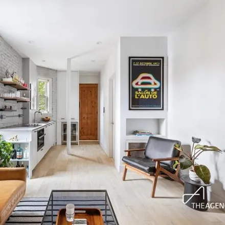 Image 2 - 345 West 21st Street, New York, NY 10011, USA - Apartment for sale