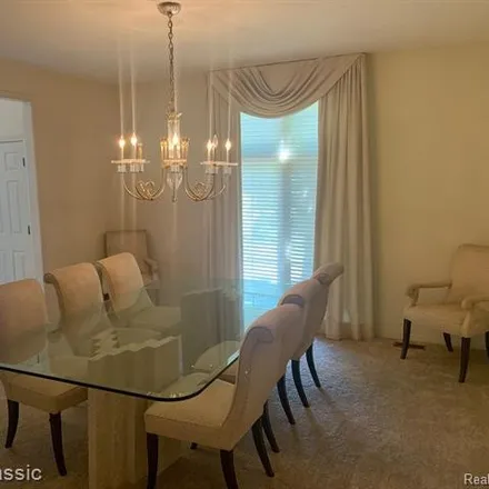 Image 8 - 6726 Carlyle Crossing, West Bloomfield Township, MI 48322, USA - House for sale