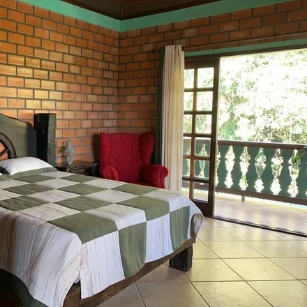 Rent this 5 bed townhouse on São José dos Pinhais in Região Metropolitana de Curitiba, Brazil