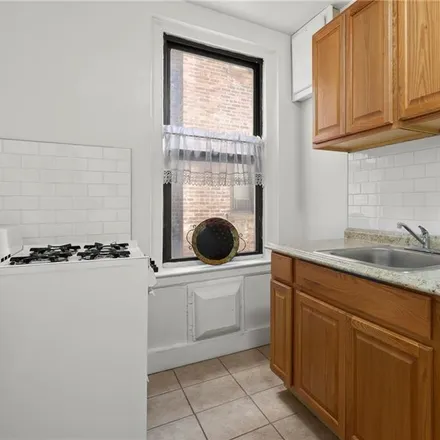 Image 5 - 3281 Hull Avenue, New York, NY 10467, USA - Condo for sale