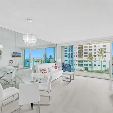 Image 6 - 302 Magnolia Terrace, Beverly Beach, Hollywood, FL 33019, USA - Condo for rent