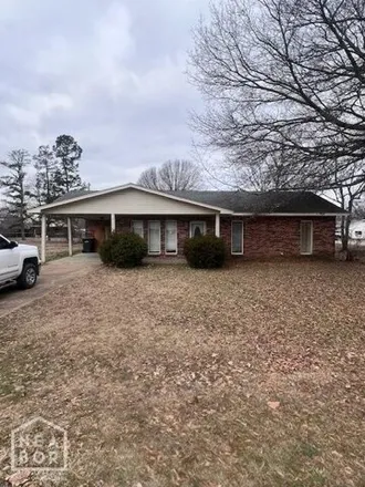 Buy this 5 bed house on 801 Ladd Street in Lake City, Craighead County