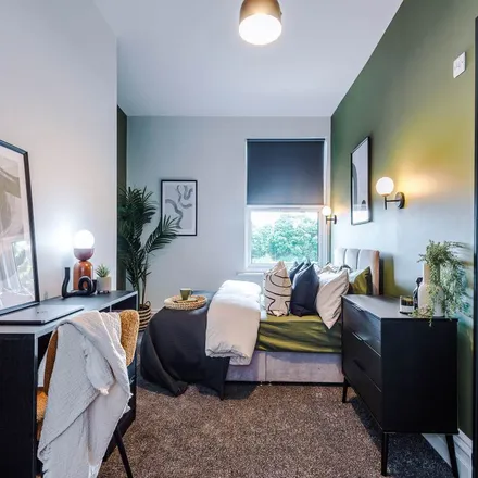 Rent this 1 bed apartment on 11 Nursery Mount in Leeds, LS10 3ES