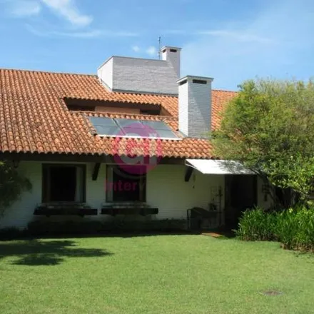 Buy this 6 bed house on Rua Major Dietrich Ott in Jardim Colinas, São José dos Campos - SP