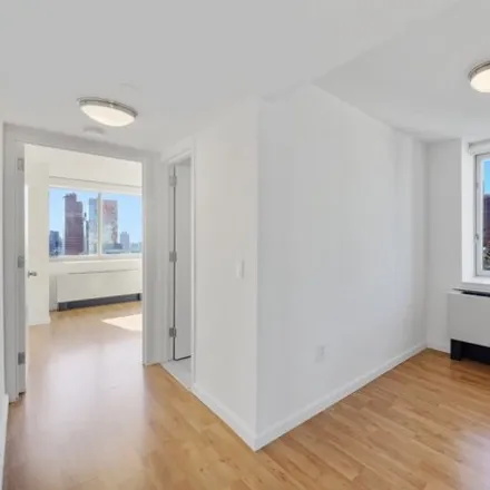 Image 5 - The Atlas, 1010 6th Avenue, New York, NY 10018, USA - Apartment for rent