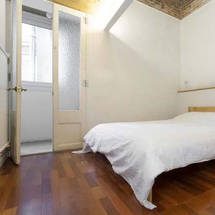Rent this 1 bed apartment on Travessera de Gràcia in 143, 08001 Barcelona