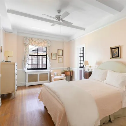 Image 3 - 129 EAST 69TH STREET 3C in New York - Townhouse for sale