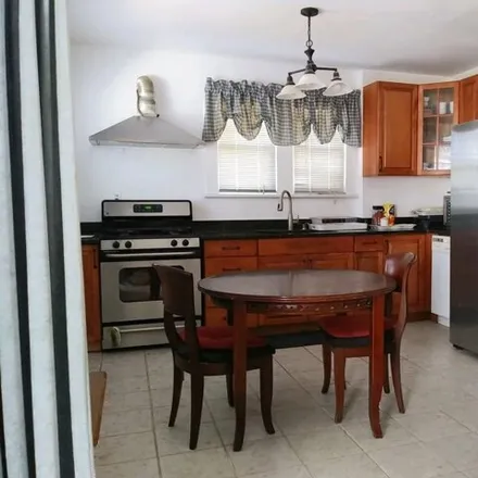 Image 7 - 362 James Street, Teaneck Township, NJ 07666, USA - House for sale