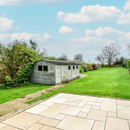 Image 4 - The Common, Bucks Hill, WD4 9BR, United Kingdom - House for sale