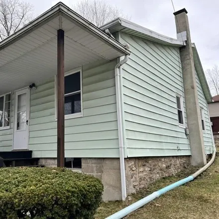 Rent this 2 bed house on 22 Reeder Street in Mount Pocono, PA 18344