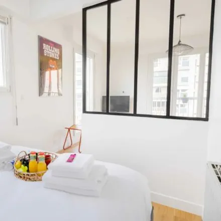 Image 8 - 8 Rue Dupleix, 75015 Paris, France - Apartment for rent