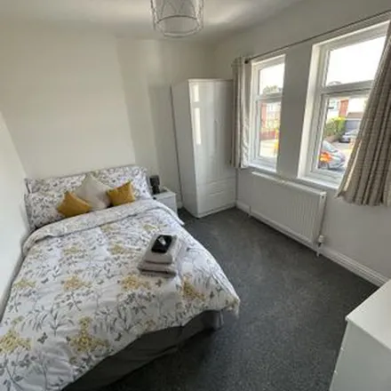 Rent this 6 bed apartment on Wallisdown Road in Bournemouth, Christchurch and Poole