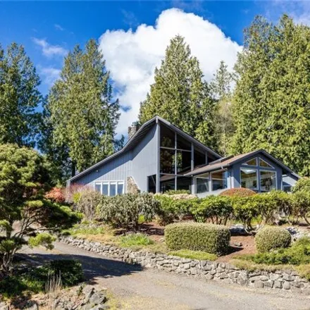 Buy this 4 bed house on 190 Montgomery Lane in Port Ludlow, WA 98365