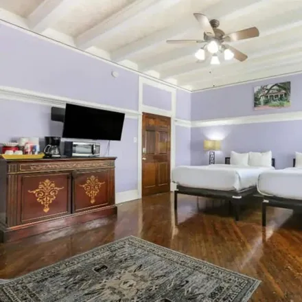 Rent this studio house on New Orleans