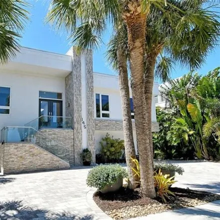 Buy this 3 bed house on 151 North Washington Drive in Sarasota, FL 34236