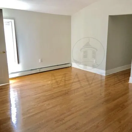 Rent this 3 bed condo on 77 Walnut Street