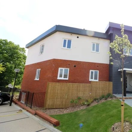 Rent this 1 bed apartment on Larges Lane in Easthampstead, RG12 9AL