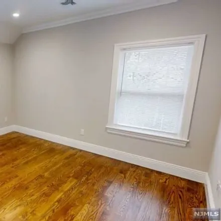 Image 6 - Garden State Home Buyers, 316 Kinderkamack Road, Oradell, Bergen County, NJ 07649, USA - Apartment for rent