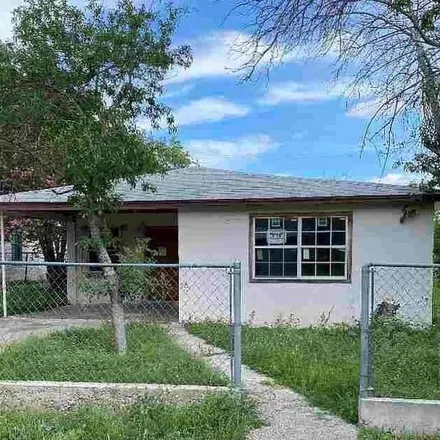 Buy this 3 bed house on Lamar Elementary School in 301 Waters Avenue, Del Rio