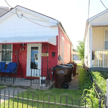 Buy this 2 bed house on Hardy Alley in Newport, KY 41071