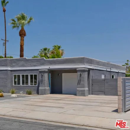 Image 2 - 1572 North Riverside Drive, Palm Springs, CA 92264, USA - House for sale
