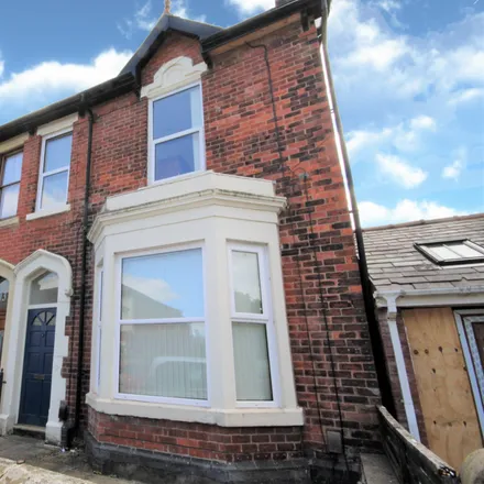 Rent this 1 bed townhouse on Prospect Place in Preston, PR2 1DL