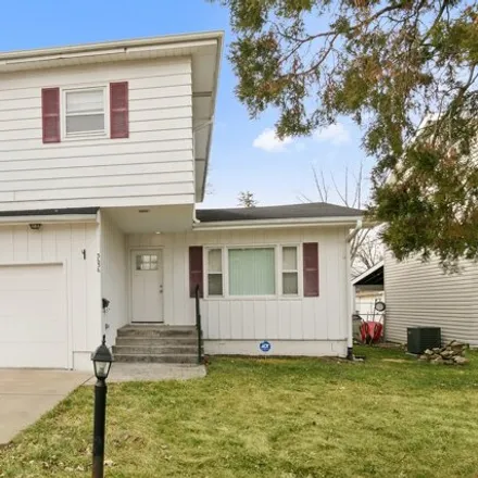 Rent this 5 bed house on 3666 Emerald Avenue in Steger, Bloom Township