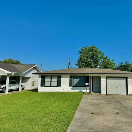 Rent this 2 bed house on 2394 1st Street in Port Neches, TX 77651