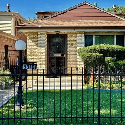 Buy this 3 bed house on 9310 South Eggleston Avenue in Chicago, IL 60620