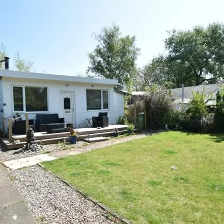 Buy this 2 bed house on Anthony's Bank Road in Humberston, DN36 4EY