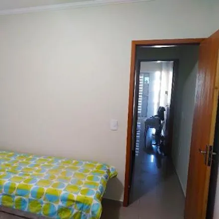 Buy this 3 bed house on Rua Avinhão in Jardim das Maravilhas, Santo André - SP