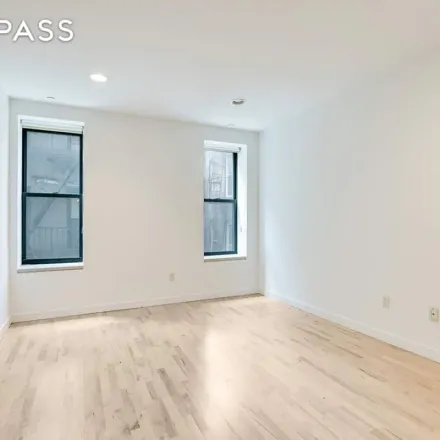 Image 6 - 77 Ludlow Street, New York, NY 10002, USA - Apartment for rent