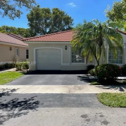 Rent this 4 bed house on 960 Azure Lane in Weston, FL 33326