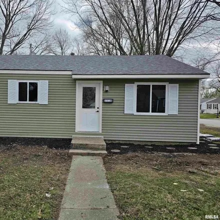 Buy this 3 bed house on 13 Prairie Lane Court in Sangamon County, IL 62704